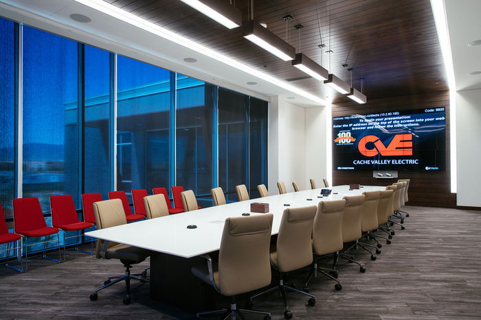 辦公室房梁怎樣裝修設(shè)計(jì)？