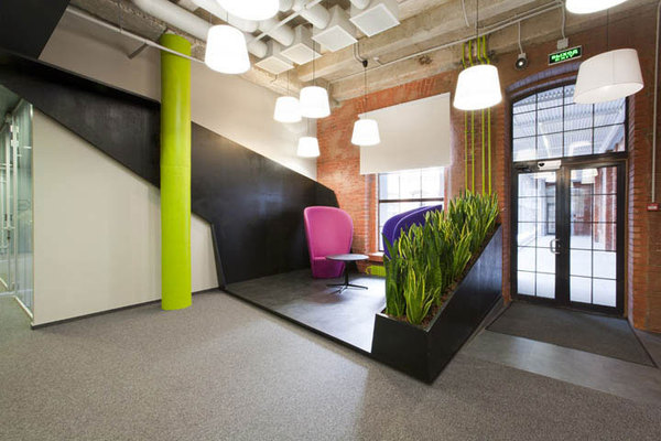 辦公室裝修設(shè)計(jì)，簡(jiǎn)約、實(shí)用的設(shè)計(jì)