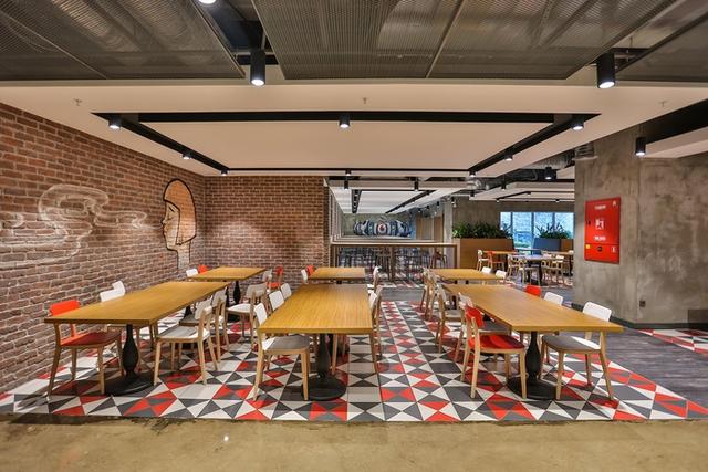 辦公空間:土耳其沃達(dá)豐現(xiàn)代風(fēng)格辦公室設(shè)計(jì)