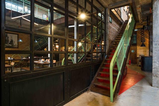 商業(yè)空間:越南西貢主題餐廳工業(yè)風(fēng)格設(shè)計