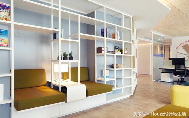 辦公空間:西班牙LinkedIn領(lǐng)英現(xiàn)代風(fēng)格辦公室設(shè)計