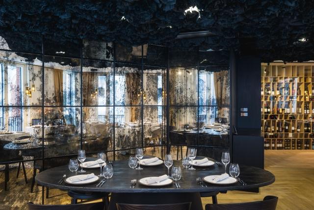 商業(yè)空間:里加老縣城現(xiàn)代風格餐廳設計