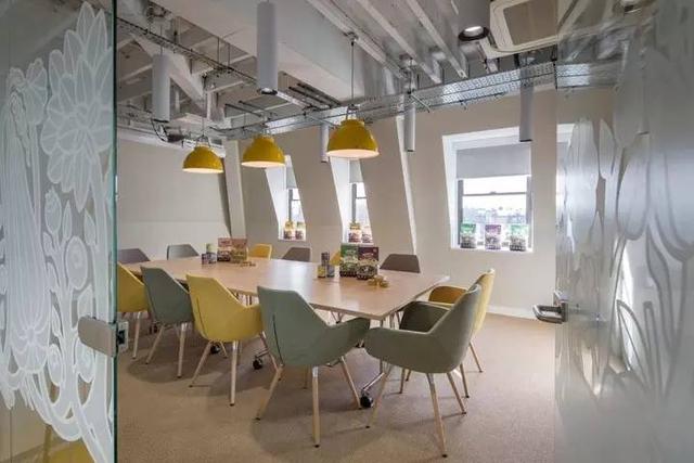 150億市場潛力，辦公室裝修也要開始考慮狗狗的感受了