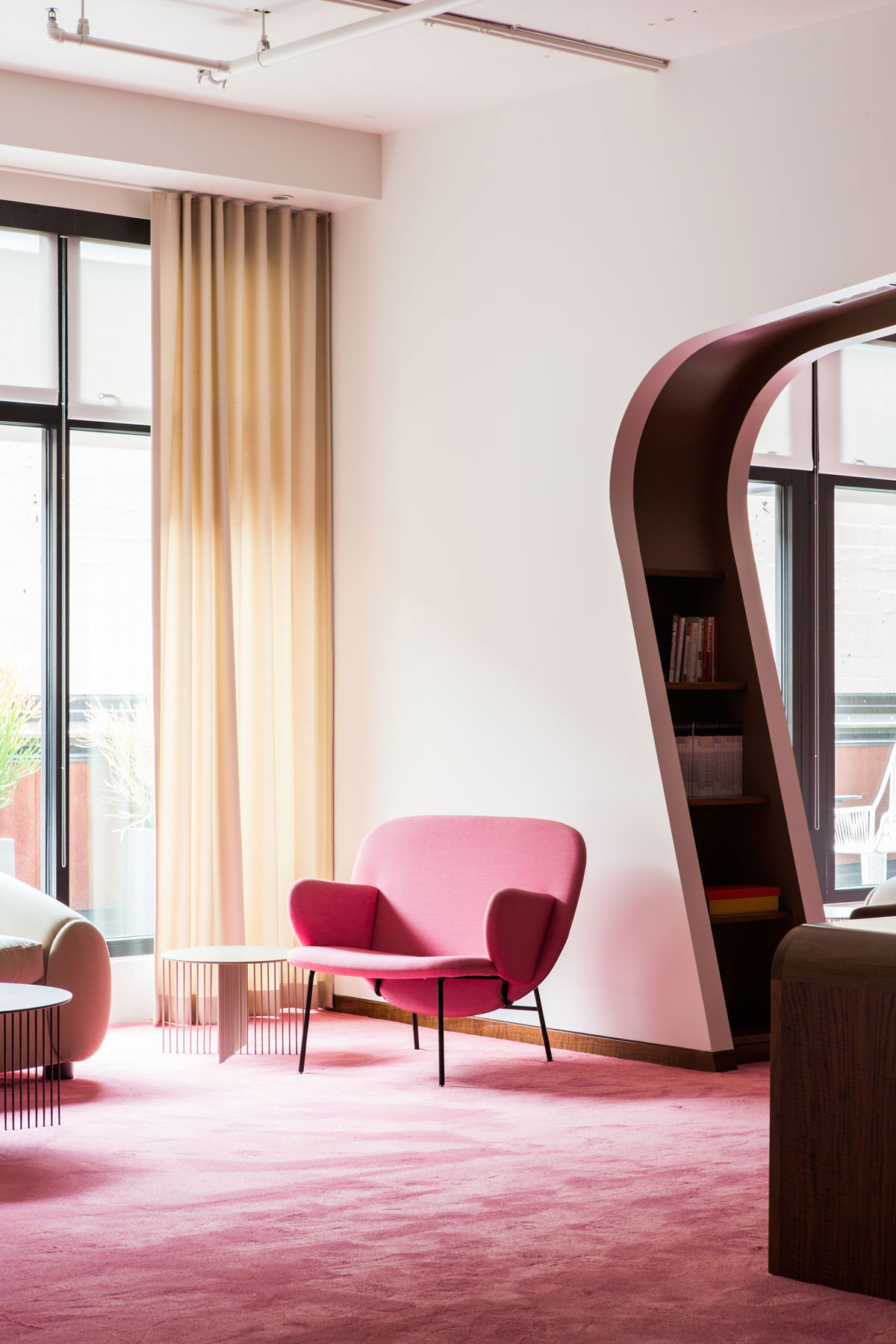 辦公空間，辦公室設(shè)計(jì)，科技公司辦公室設(shè)計(jì)，創(chuàng)意辦公室，現(xiàn)代風(fēng)格辦公室