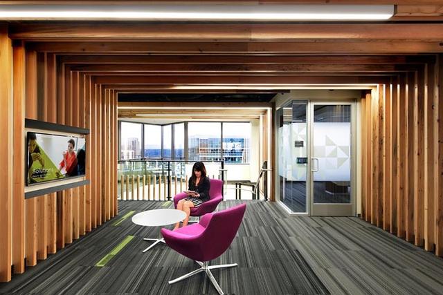 別小看回收木板條！美國(guó)VMware公司用它創(chuàng)造了獨(dú)特的木質(zhì)辦公空間